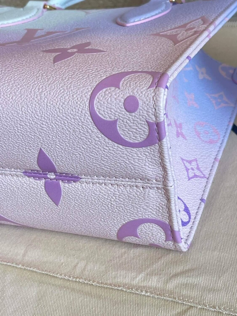 Lv escale onthego gm pastel hotsell